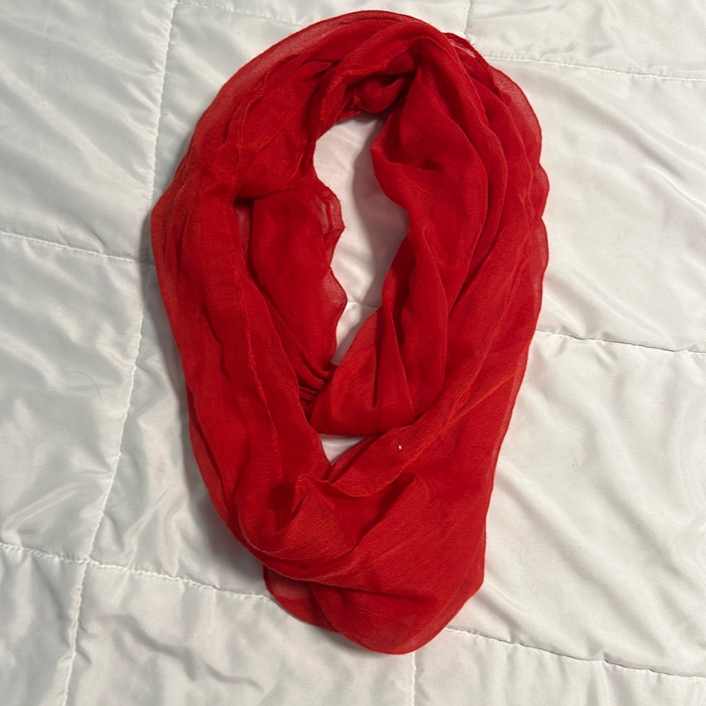 Circle red scarf